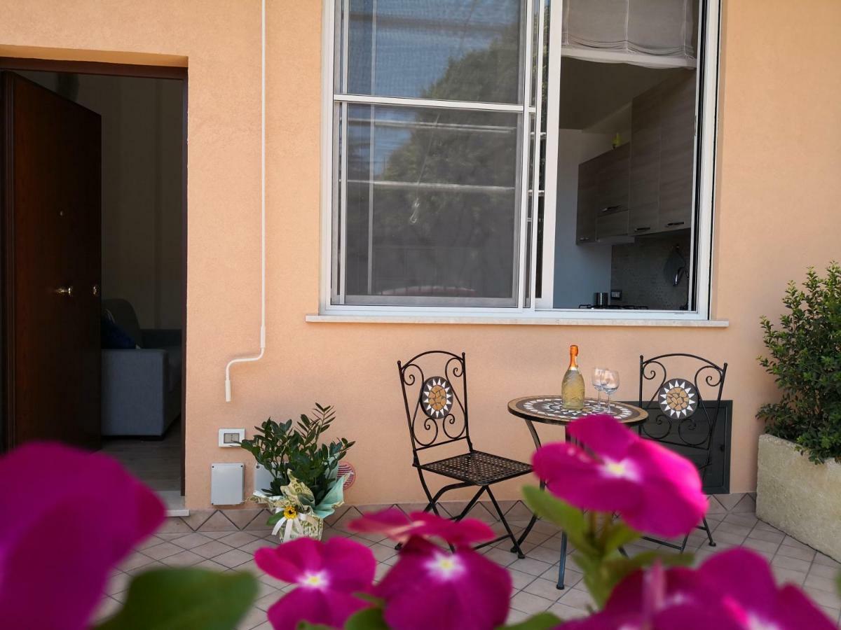 Tiny House Naxos 호텔 지아르디니낙소스 외부 사진
